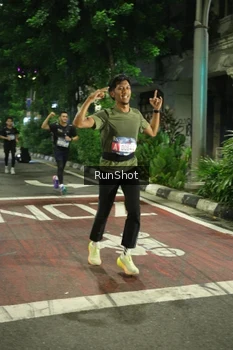 Runner Photo 4208301