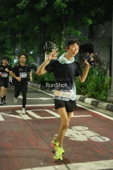 Runner Photo 4208337