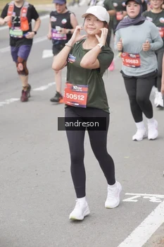 Runner Photo 4208340