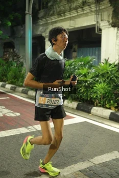 Runner Photo 4208346