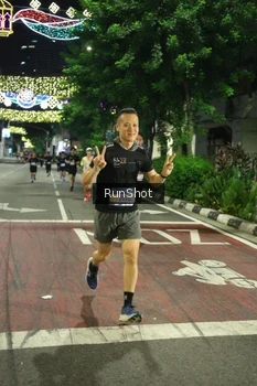Runner Photo 4208397