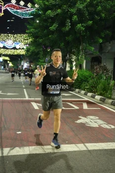 Runner Photo 4208399
