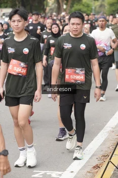 Runner Photo 4208423
