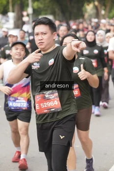 Runner Photo 4208453