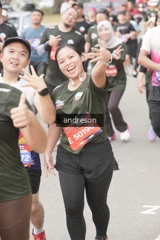 Runner Photo 4208457