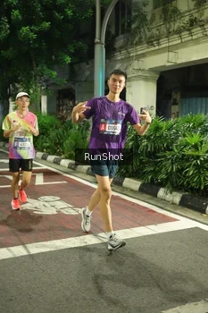 Runner Photo 4208465