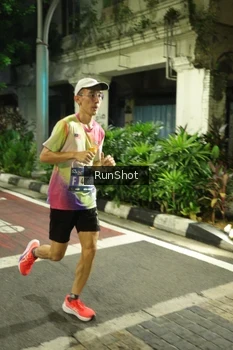 Runner Photo 4208468