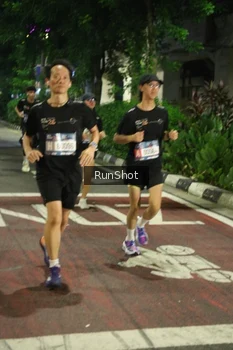 Runner Photo 4208512