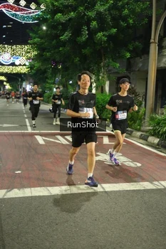 Runner Photo 4208514