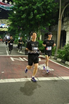 Runner Photo 4208519