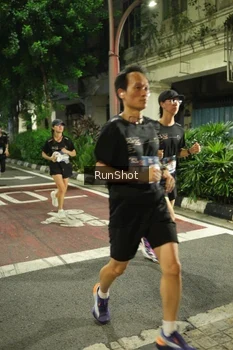 Runner Photo 4208531