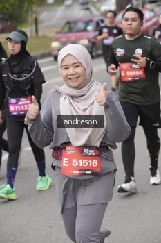 Runner Photo 4208536
