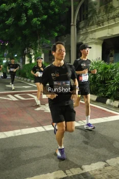 Runner Photo 4208537