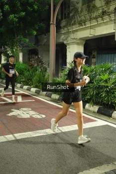 Runner Photo 4208540