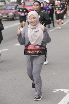 Runner Photo 4208541