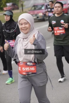 Runner Photo 4208543