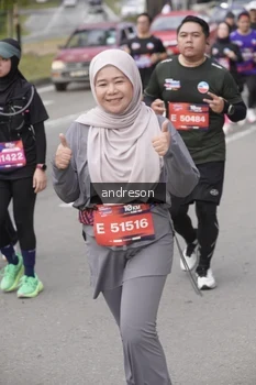 Runner Photo 4208546