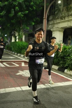Runner Photo 4208548