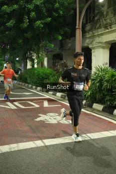 Runner Photo 4208554