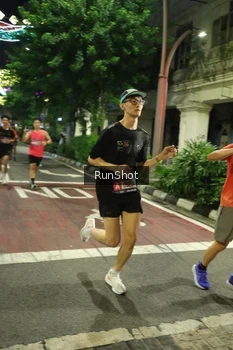 Runner Photo 4208585