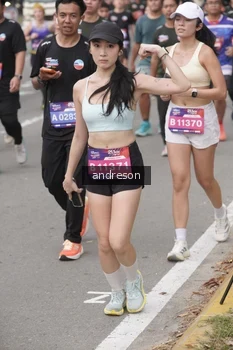 Runner Photo 4208591