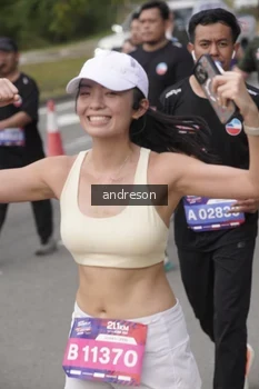 Runner Photo 4208599