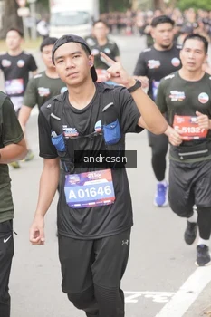 Runner Photo 4208615