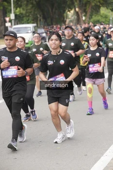 Runner Photo 4208669