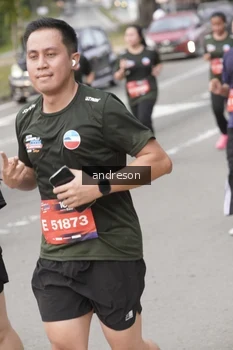 Runner Photo 4208699