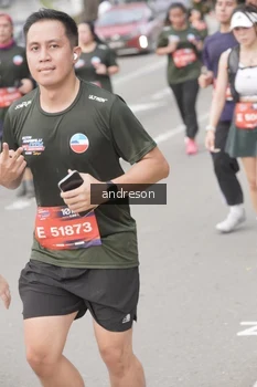 Runner Photo 4208703