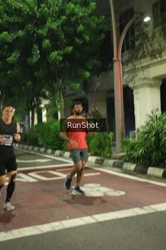 Runner Photo 4208710