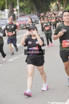 Runner Photo 4208714