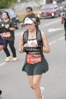 Runner Photo 4208715