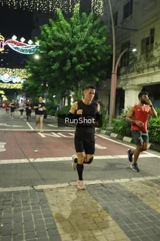 Runner Photo 4208737