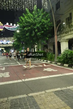 Runner Photo 4208745