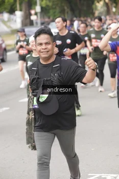 Runner Photo 4208746