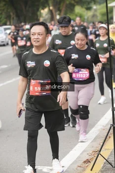 Runner Photo 4208783