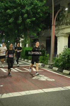 Runner Photo 4208808