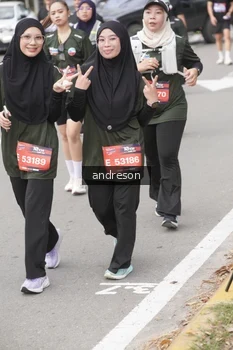 Runner Photo 4208828