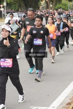 Runner Photo 4208829