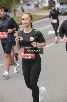 Runner Photo 4208851