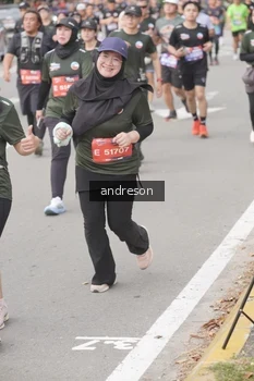 Runner Photo 4208888