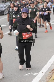Runner Photo 4208903