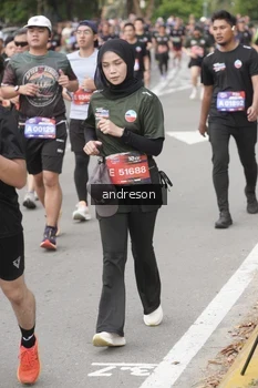 Runner Photo 4208906