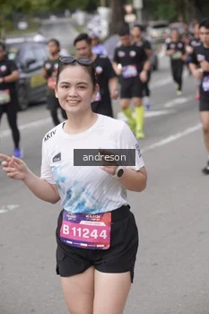 Runner Photo 4208930