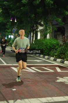 Runner Photo 4208993