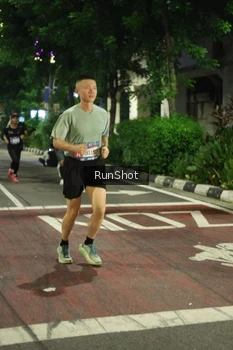 Runner Photo 4208997