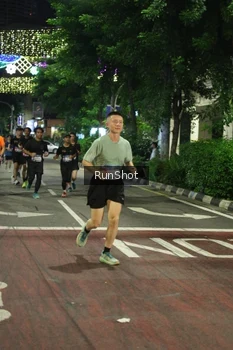 Runner Photo 4209000