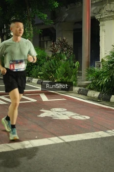 Runner Photo 4209001