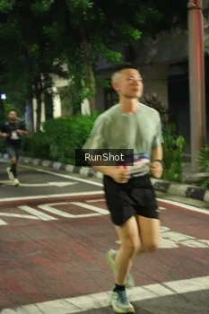 Runner Photo 4209006